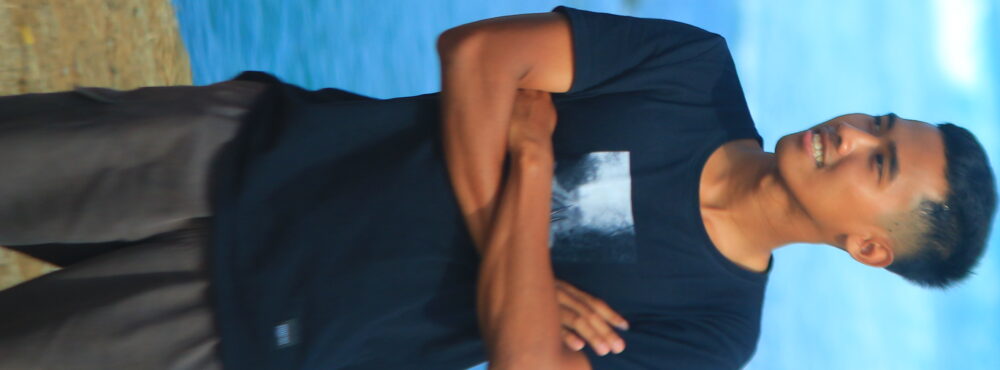 22513D_Adhiswar Azizi